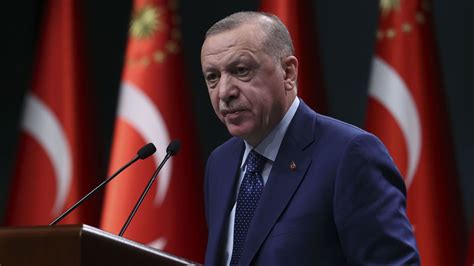 C­u­m­h­u­r­b­a­ş­k­a­n­ı­ ­E­r­d­o­ğ­a­n­ ­b­a­ş­s­a­ğ­l­ı­ğ­ı­ ­d­i­l­e­k­l­e­r­i­n­i­ ­i­l­e­t­t­i­